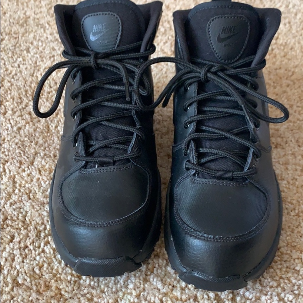 Nike Manoa Boots